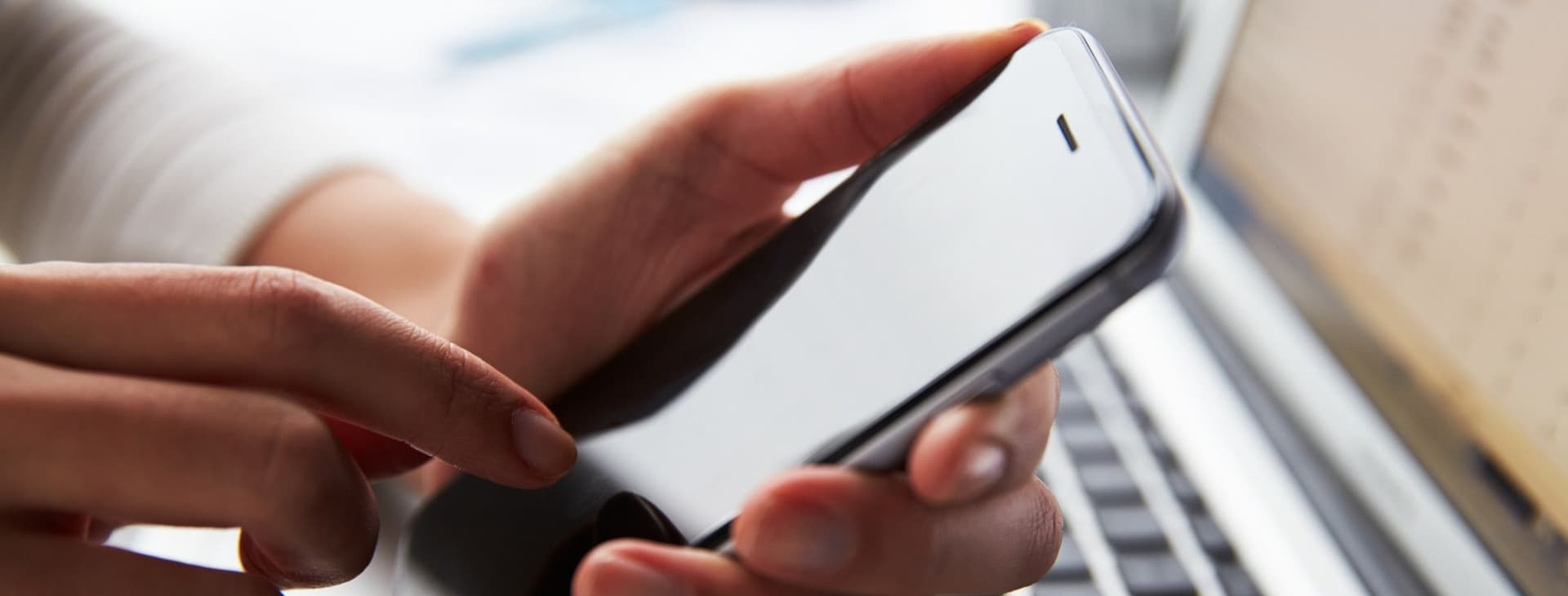 Business-Text-Messaging-Compliance-Guide-Comprehensive-SMS-Compliance-Checklist_Convoso-Blog